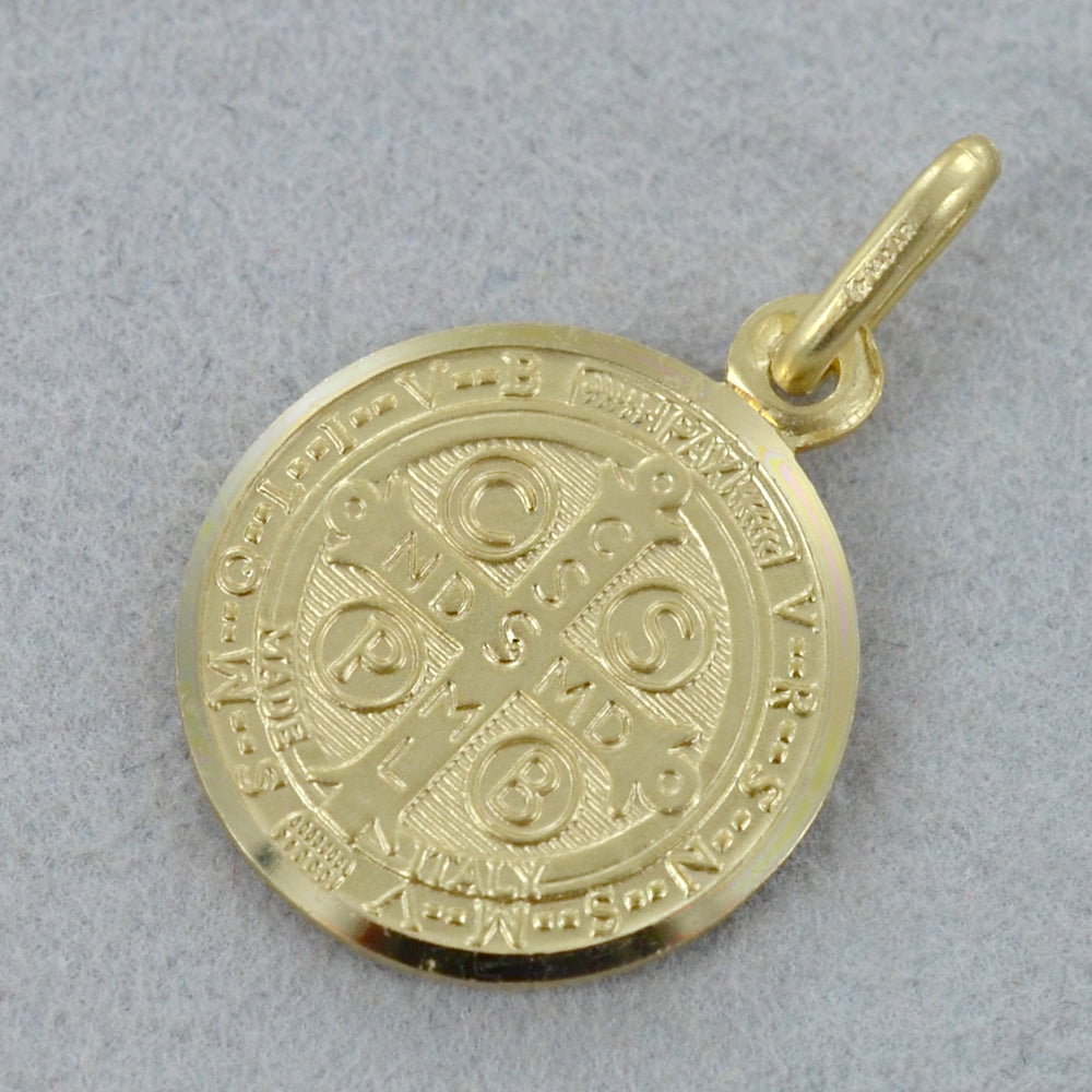 Medaglia San Benedetto in oro giallo